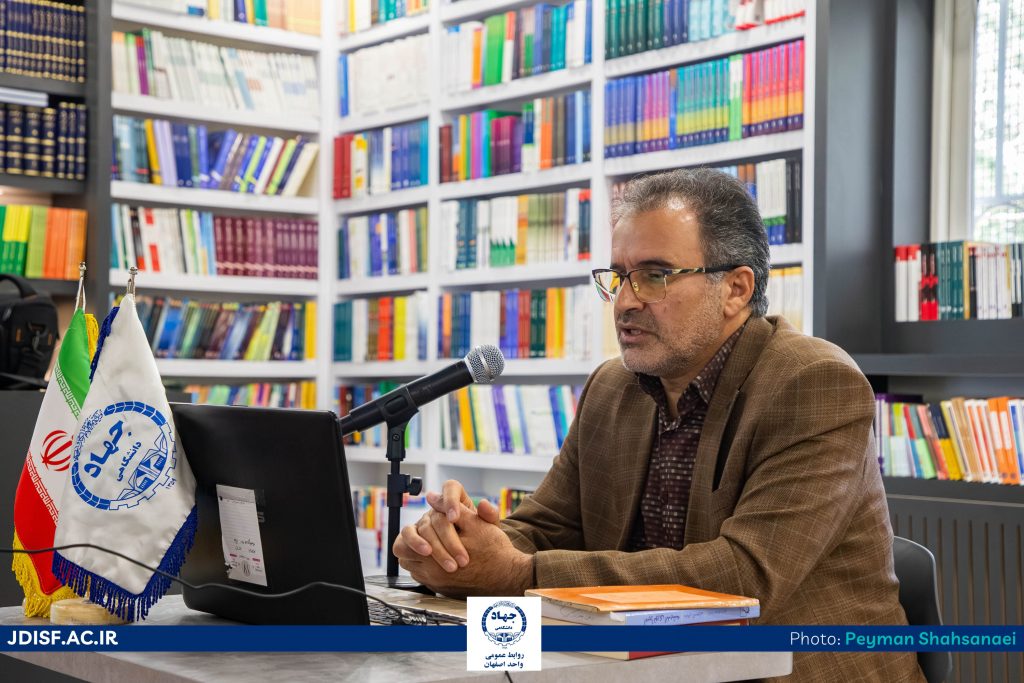 کتاب «امپراتوری عقل» در بوته نقد