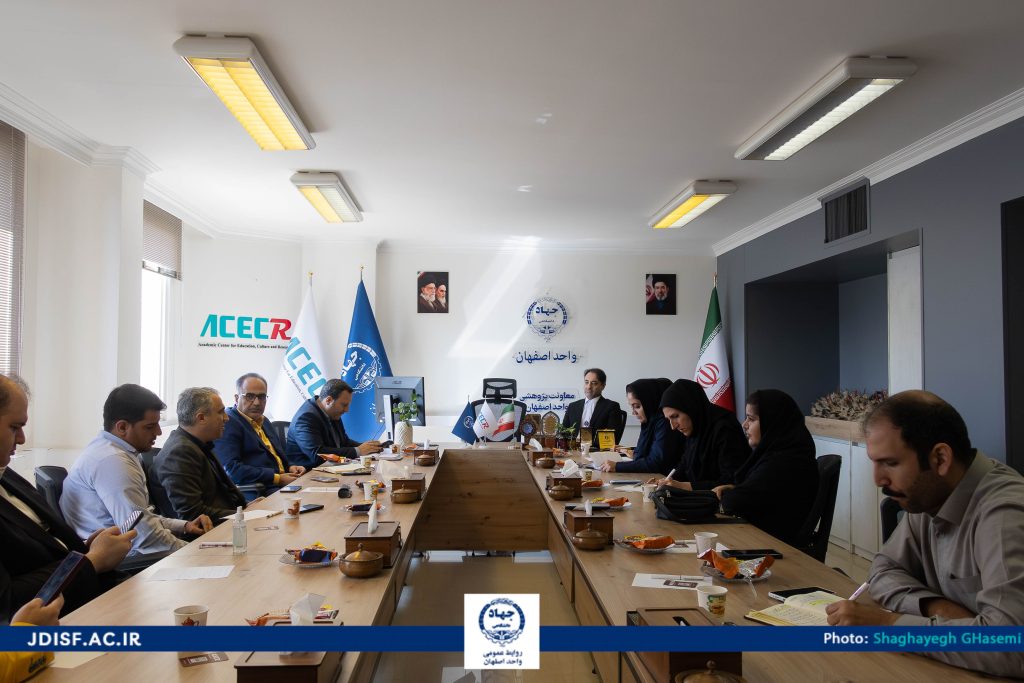 تاکید بر تدوین راهبرد هوش مصنوعی برای بازطراحی گردشگری اصفهان